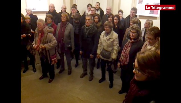 Morlaix. Théâtre : physique, l'échauffement des spectateurs !