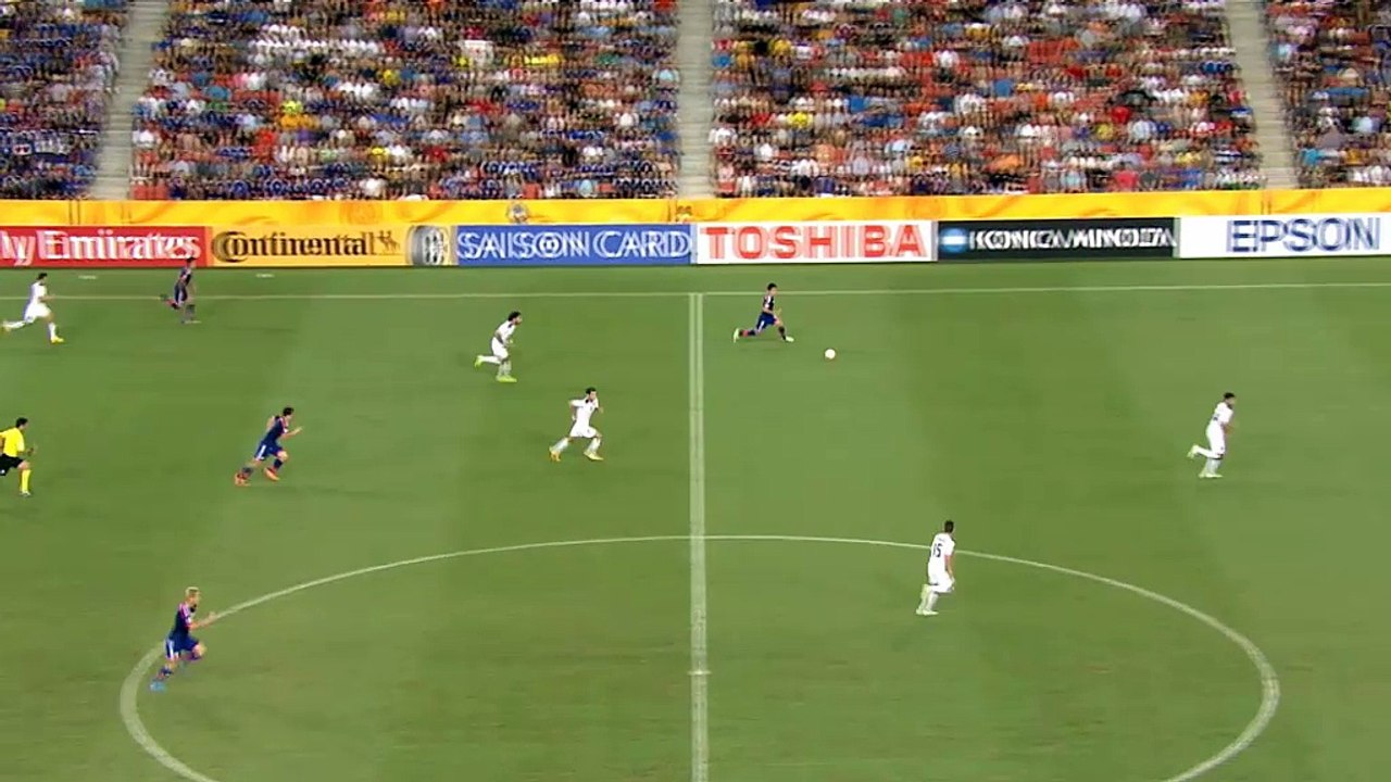 Asien Cup: Pfosten! Honda verfehlt leeres Tor