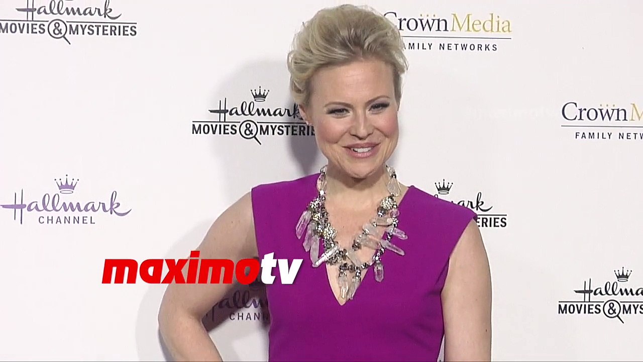 Kristin Booth | Hallmark TCA Winter 2015 | Red Carpet Arrivals | MaximoTV Broll