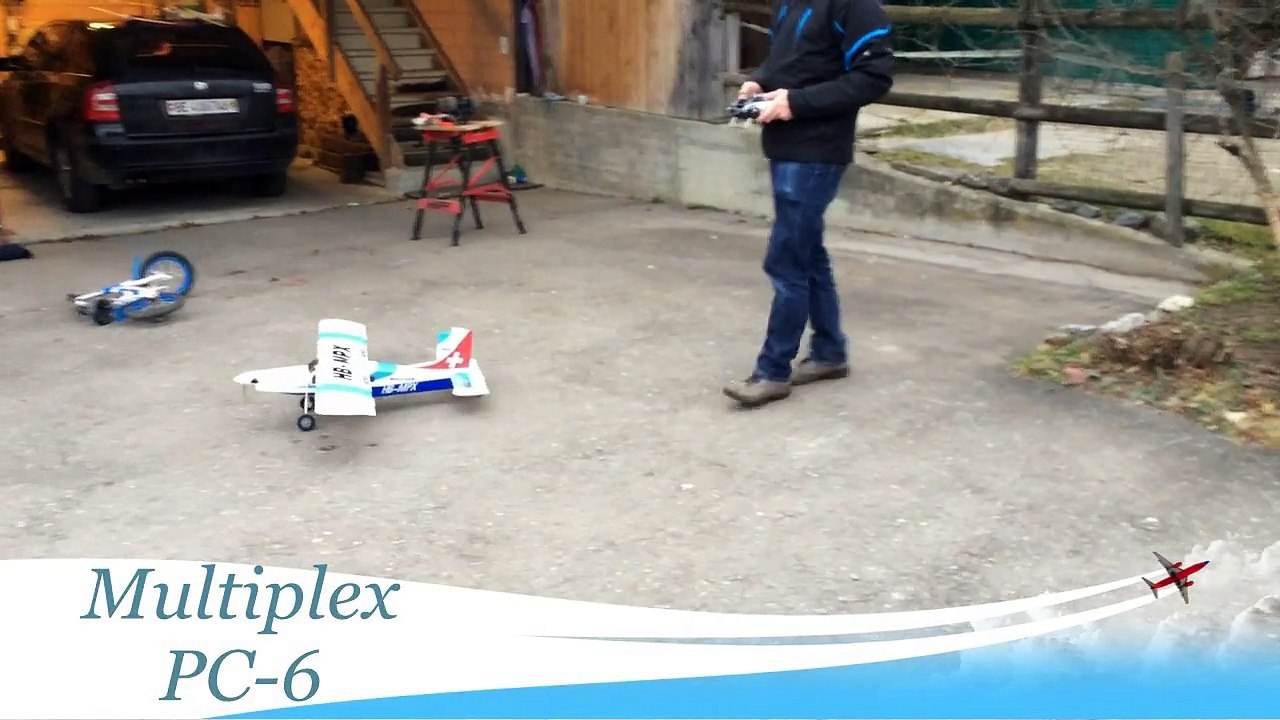 Multiplex PC-6 on Snow with floats