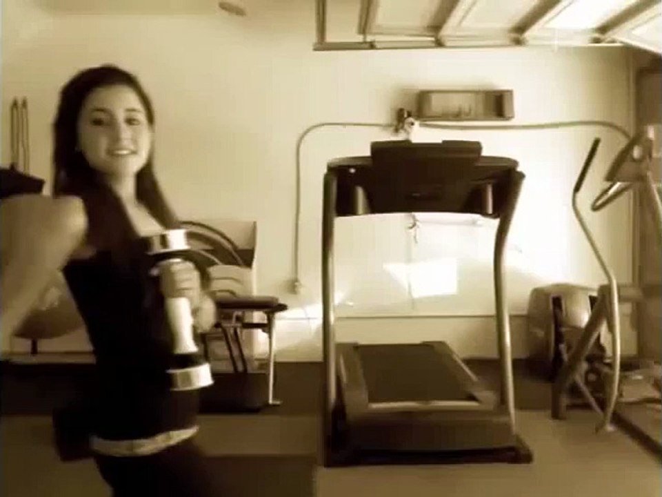 5 minute total body workout. best friends. Ariana Grande and Aaron Simon Gross  ]