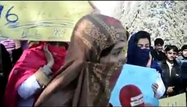 BMC, Quettas students protest against principal