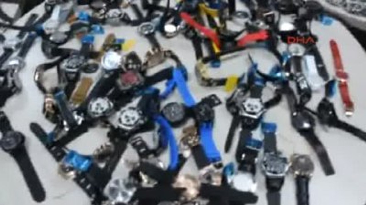 İstanbul'da Kaçak Kol Saati ve Güneş Gözlüğü Operasyonu