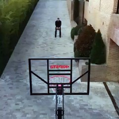 Dalekometni šut Garetha Balea