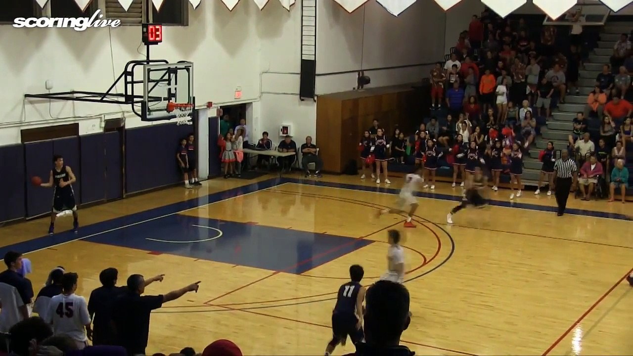 Panier miraculeux des 3/4 du terrain sur le buzzer pour remporter la victoire!