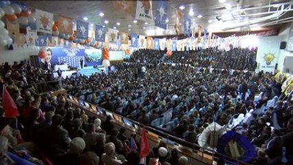 Davutoğlu: "Kimse Oturduğu Yerden Cumhuriyetçilik Yapamaz"