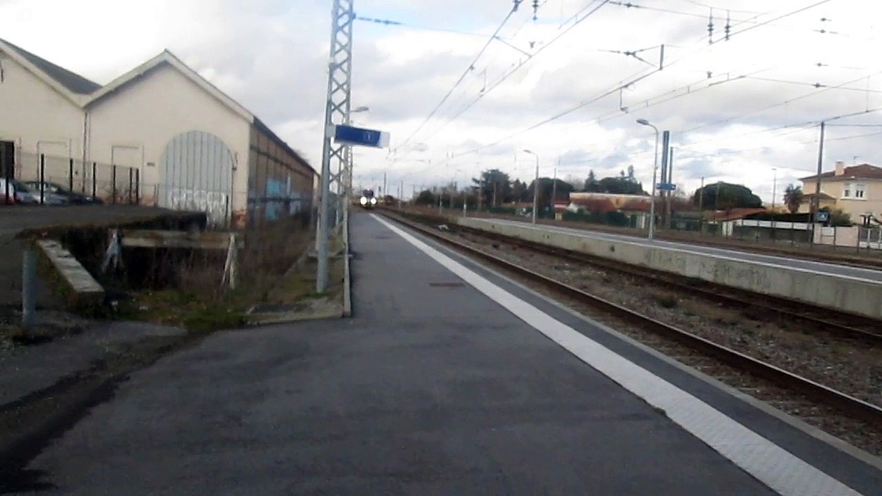 Arrivée UM Régiolis en gare de Pamiers le 17 Janvier 2015