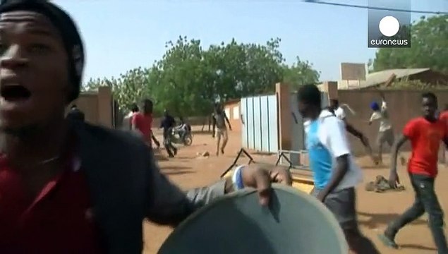 Gegner von Charlie Hebdo in Niger zünden zwei Kirchen an