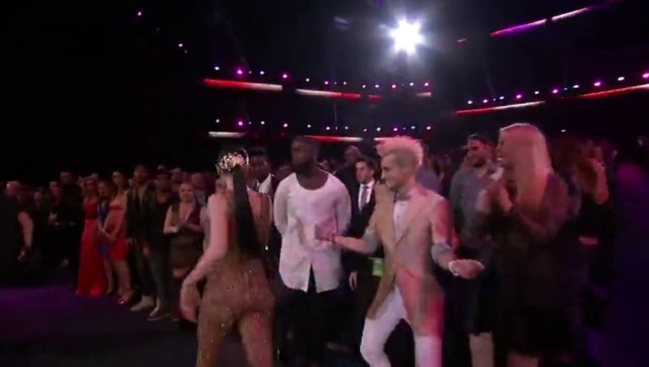 Jessie J, Ariana Grande, Nicki Minaj - Bang Bang (2014 American Music Awards) - YouTube