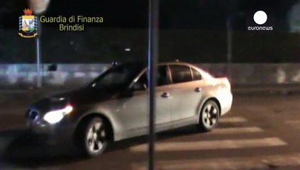 الشرطة الإيطالية تلقي القبض على أربعة مهربين للمخدرات