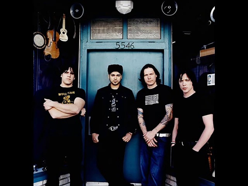 Billy Talent - Devil on my shoulder + Lyrics