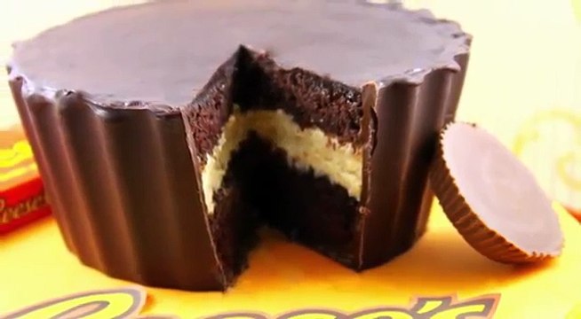 Make a GIANT Reeses Peanut Butter Cup Cake! A Cupcake Addiction How To Tutoriall