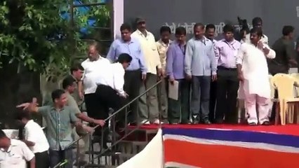 IN MY CITY - Priyanka Chopra feat Raj Thackeray [FUNNY]