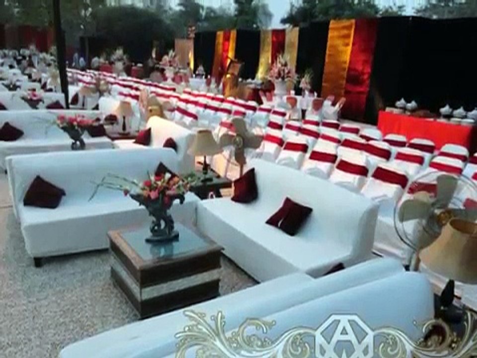 Walima Function - Elegant White - Best Wedding Arrangements Ever in Pakistan
