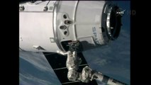 [ISS] SpaceX Dragon CRS-5 Captured by Arm on Space Station