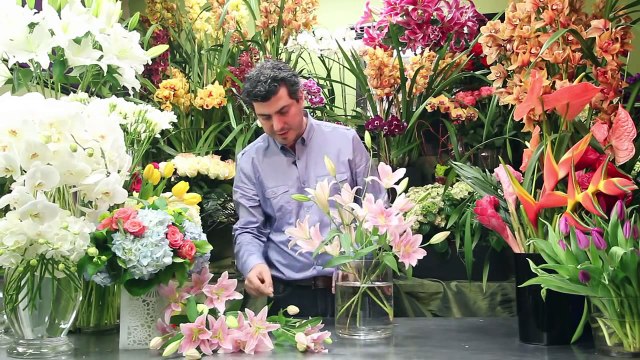 Flower Arrangements - Wedding Table Decorations With Lilies