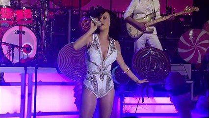 Katy Perry - California Gurls (Live on Letterman)