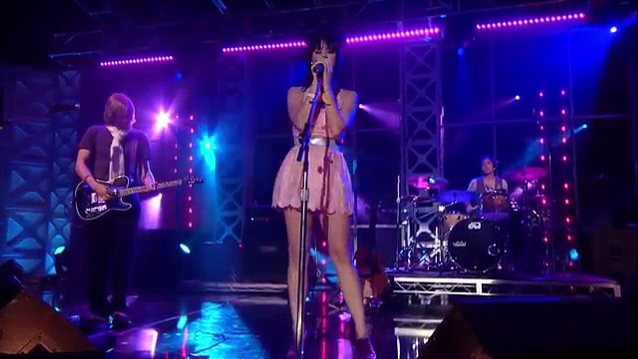 Katy Perry - Waking Up In Vegas (Live at SxSW)