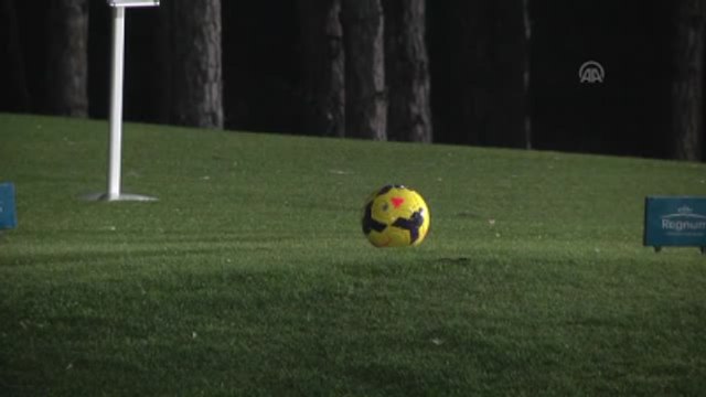 Fenerbahçeli Futbolcular Footgolf Oynadı