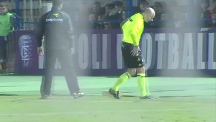 La chute du juge de touche !