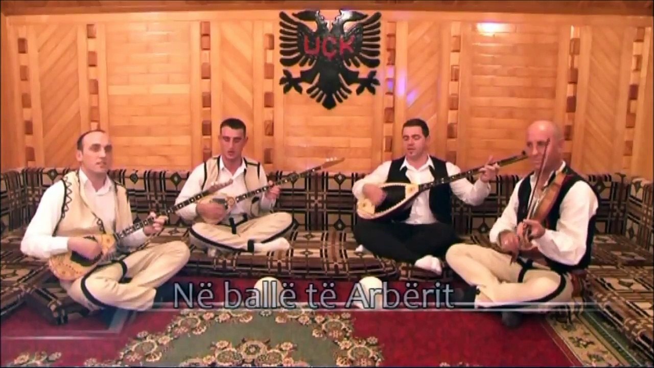 Vellezrit  Zogaj Ne ball te Arberit