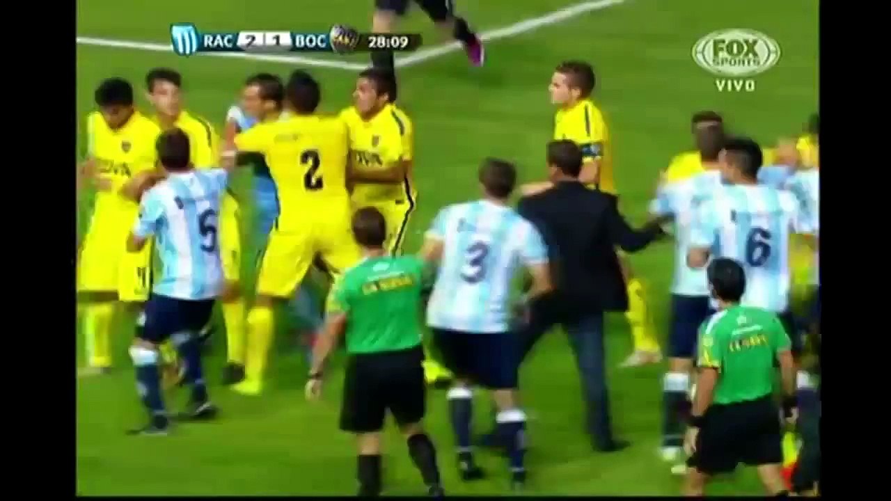 l'horrible tacle de Leandro Marin lors d'un match amical