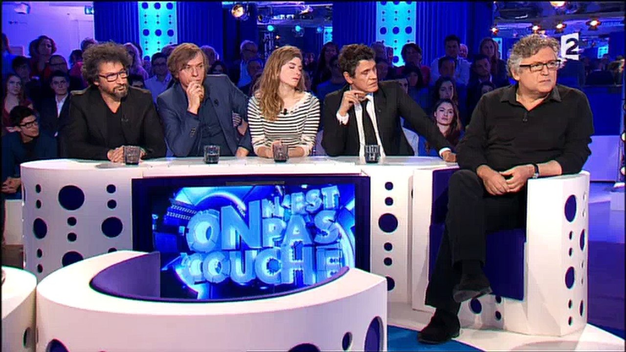 "Charlie Hebdo" : Michel Onfray regrette le "tout émotion" des médias