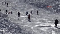 Bolu Kartalkaya'da Kayak Heyecanı