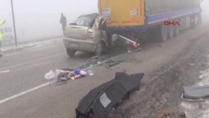 Bursa Yoğun Sis Zincirleme Kazaya Neden Oldu: 1 Ölü, 6 Yaralı