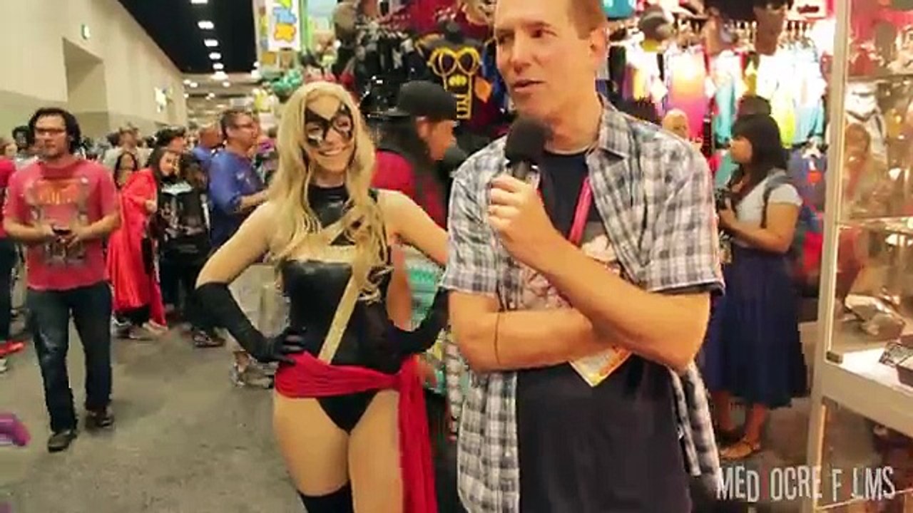 MORE Girls of Comic-Con 2014 (Part 2)