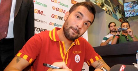 Engin Baytar Dünyanın En Pahalı Veteran Takımı Futbolcusu Oldu