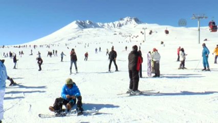 Erciyes'te Hafta Sonu Yoğunluğu