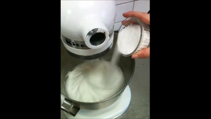 meringue by "La Cuisine Expliquée"