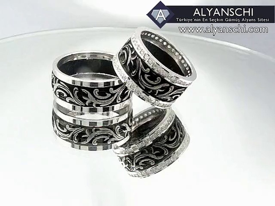 Yaprak Desenli Şık Gümüş Alyans