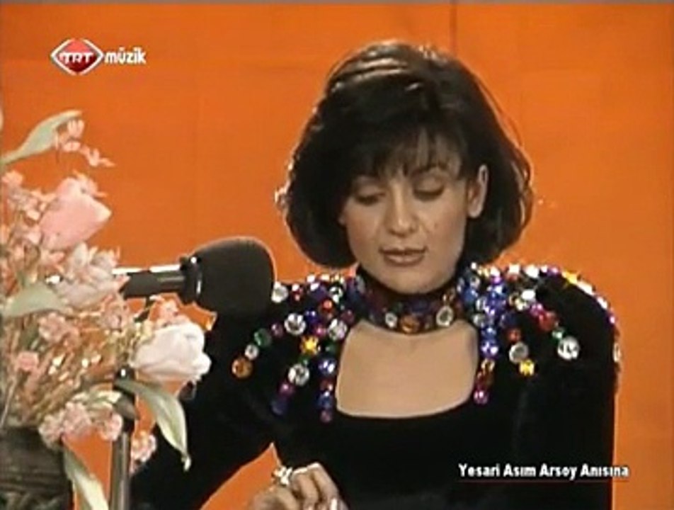 Suat Yıldırım - Sen Olmasaydın Eğer Aşka İnanmazdım