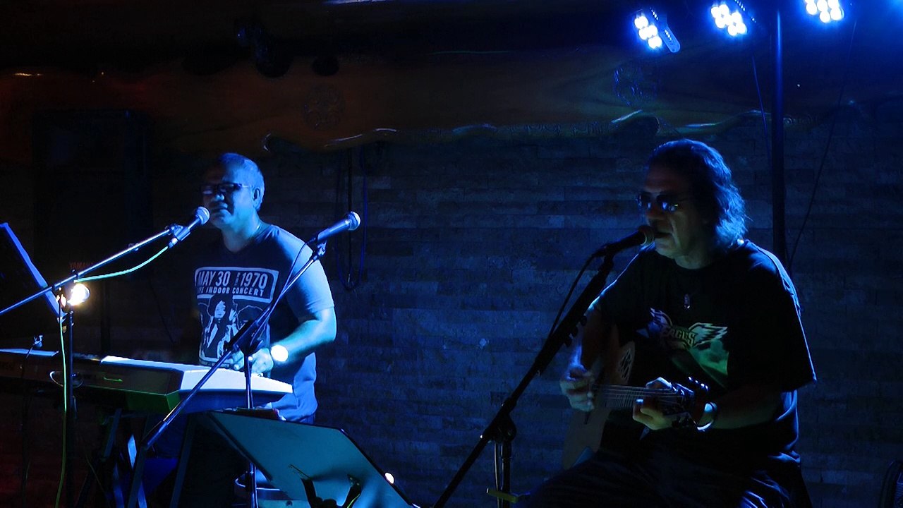 Aroha mai - Guy Laurens & pone (Live)