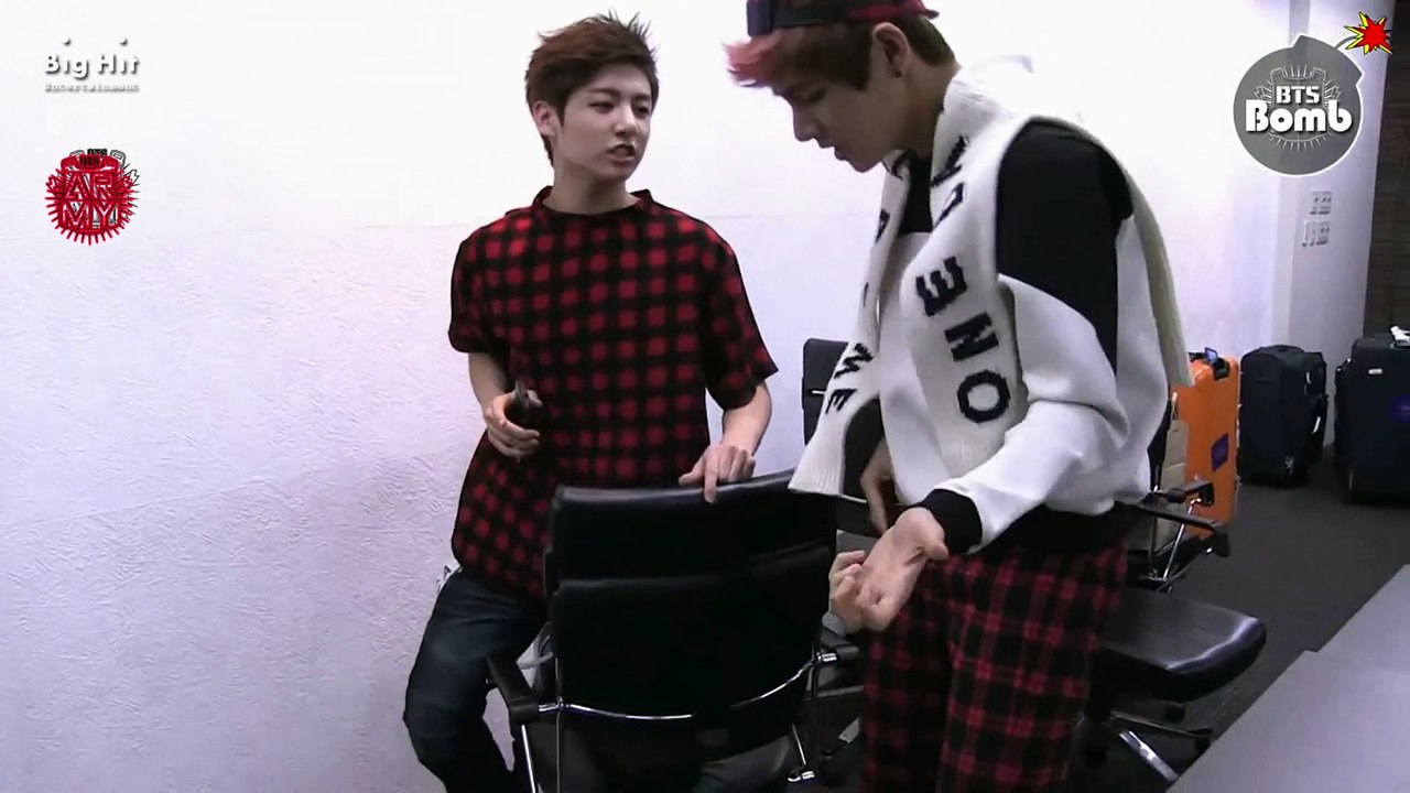 [BANGTAN BOMB ITA] Just watching Jung Kook lip sync show