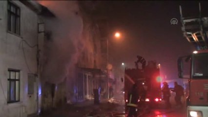 İnegöl'de Ev Yangını