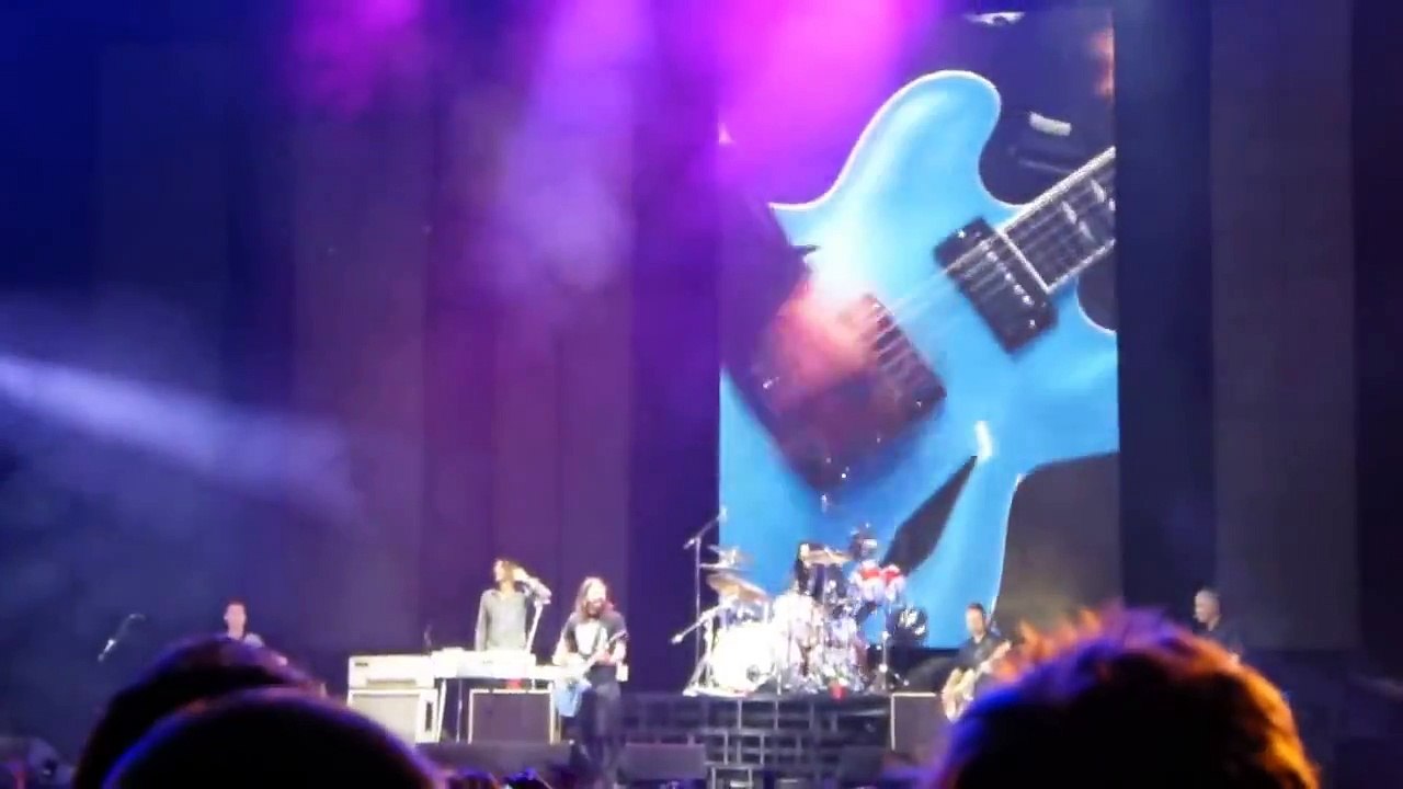 Foo Fighters - "Ole Ole Ole!! Chi Lee! CHILEE!"