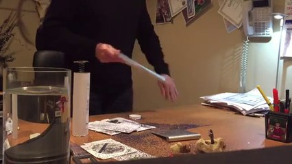 Colis piégé pour un père vraiment trop curieux