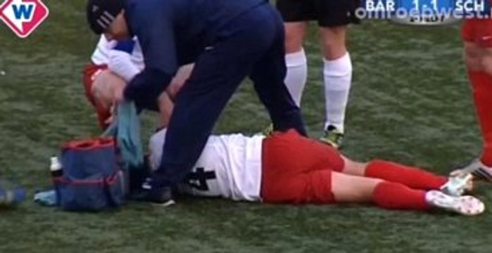 Hakem, Futbolcuyu Hastanelik Etti