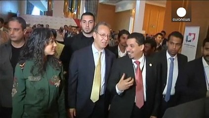 Yemen'de Husiler Cumhurbaşkanlığı Sarayı'nı kuşattı