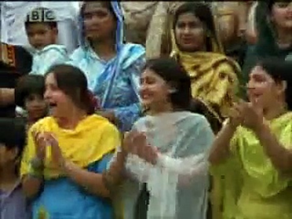 Michael Palin At The Pakistan-India Border Ceremony - BBC