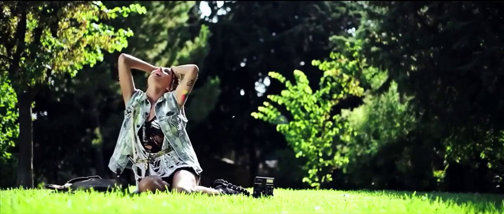 Τάμτα Γκοντουάτζε- Κοντά σου | 28.03.2015 Greek- face (hellenicᴴᴰ video clips)