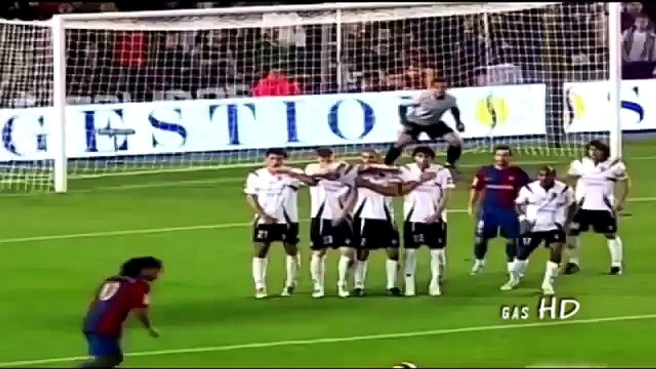 Ronaldinho Best Football | Goals,Dribbling,Skills,Assists (2002-2014) ᴴᴰ