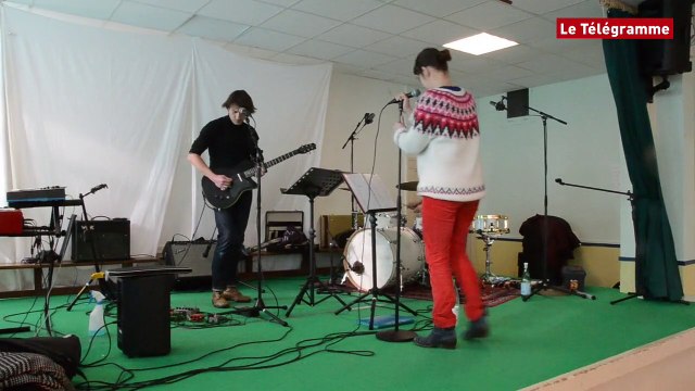 Saint-Brieuc. Collège Racine : textes et musiques avec les Noceurs