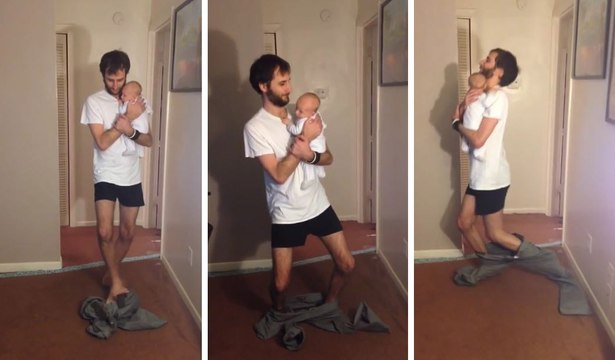 Mettre un pantalon sans les mains avec un bébé