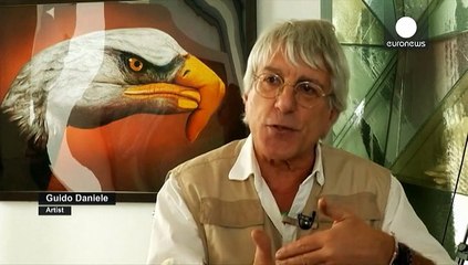 غيدو دانييلي: فنان إيطالي يحول الأيادي البشرية إلى صورحيوانات
