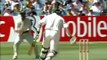 Brett Lee vs Jacques Kallis - brutally roughs him up and GETS HIS MAN! In Cricket