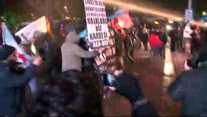 Dink için yapılan izinsiz yürüyüşe polis müdahale etti